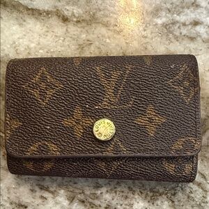 Louis Vuitton Classic Monogram Key Holder